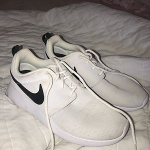 Women’s Nike Free Run’s